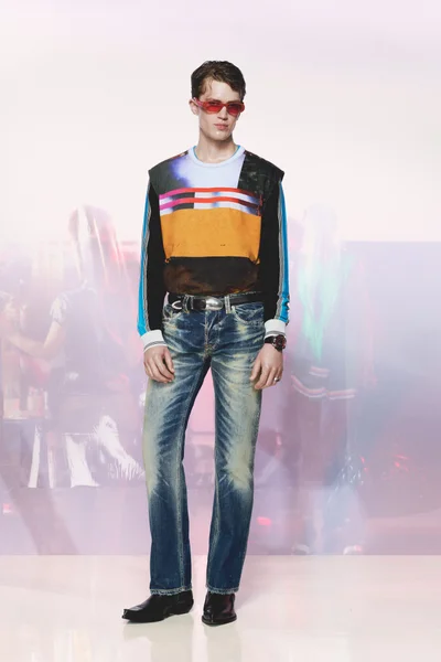 Look 35